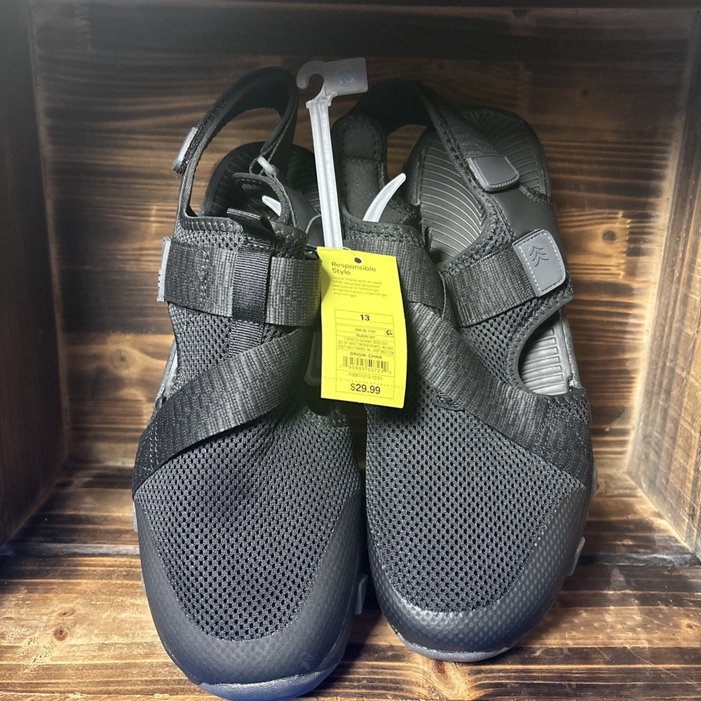 All In Motion Men's Black Jay Apparel Med. Width adjustable Water Shoes Size 13
